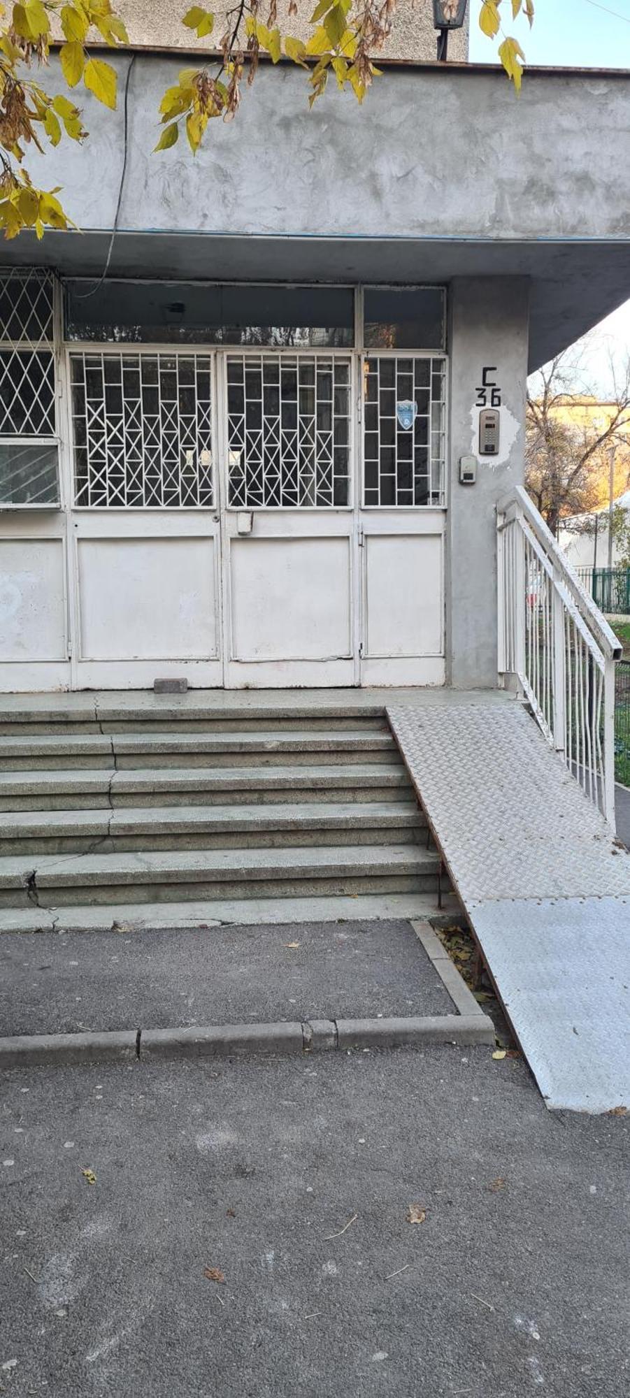 Tiki'S Bar Studio Bucharest Exterior photo